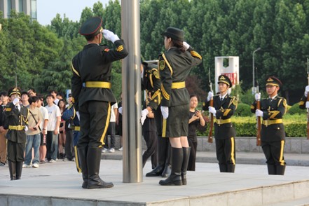 图片2.jpg 图片2.jpg
