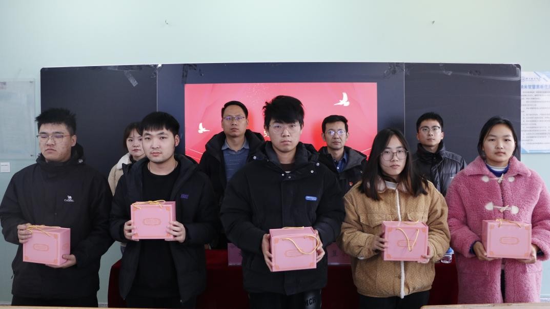 图片2.jpg 图片2.jpg
