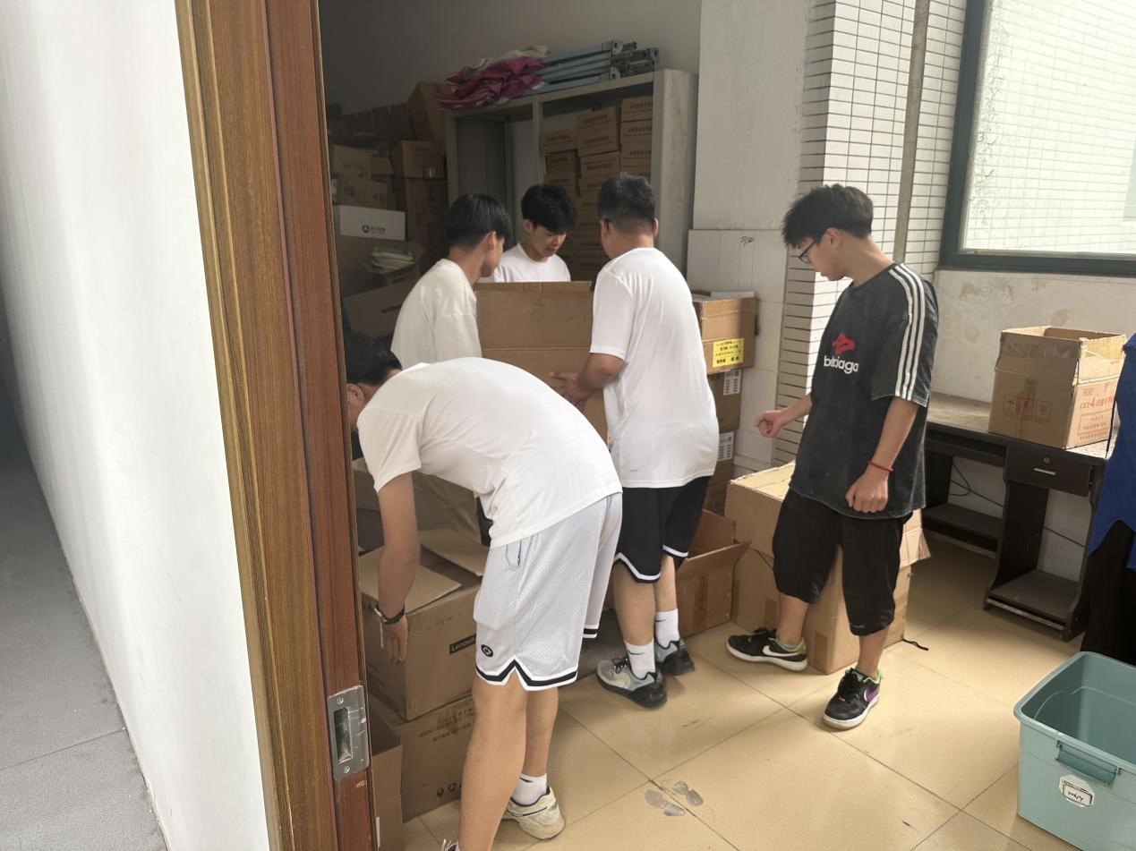 图片3.jpg 图片3.jpg