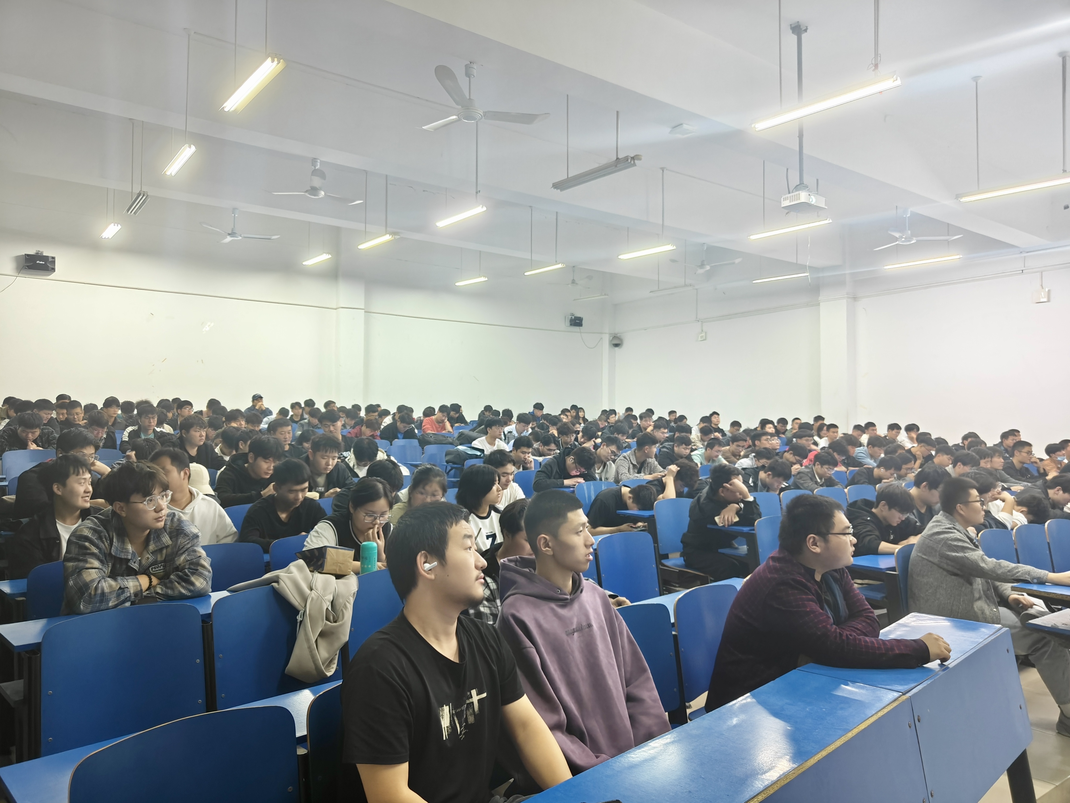 微信图片_20231024110135.jpg 微信图片_20231024110135.jpg