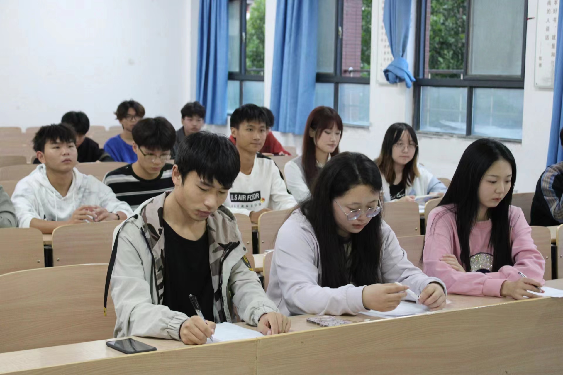 微信图片_20230928213406.jpg 微信图片_20230928213406.jpg