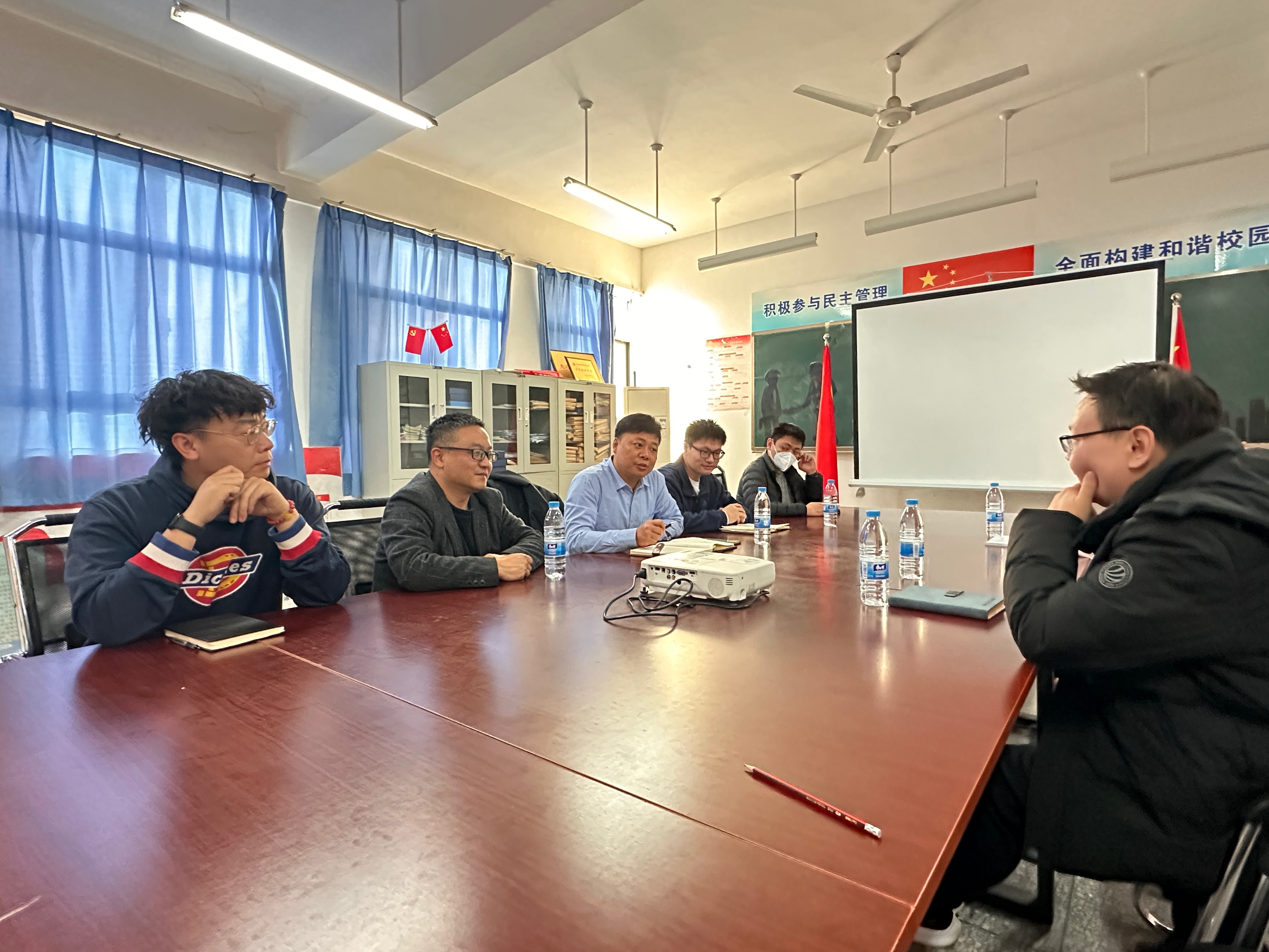苏州易涟移动互联网信息有限公�?.jpg 苏州易涟移动互联网信息有限公�?.jpg