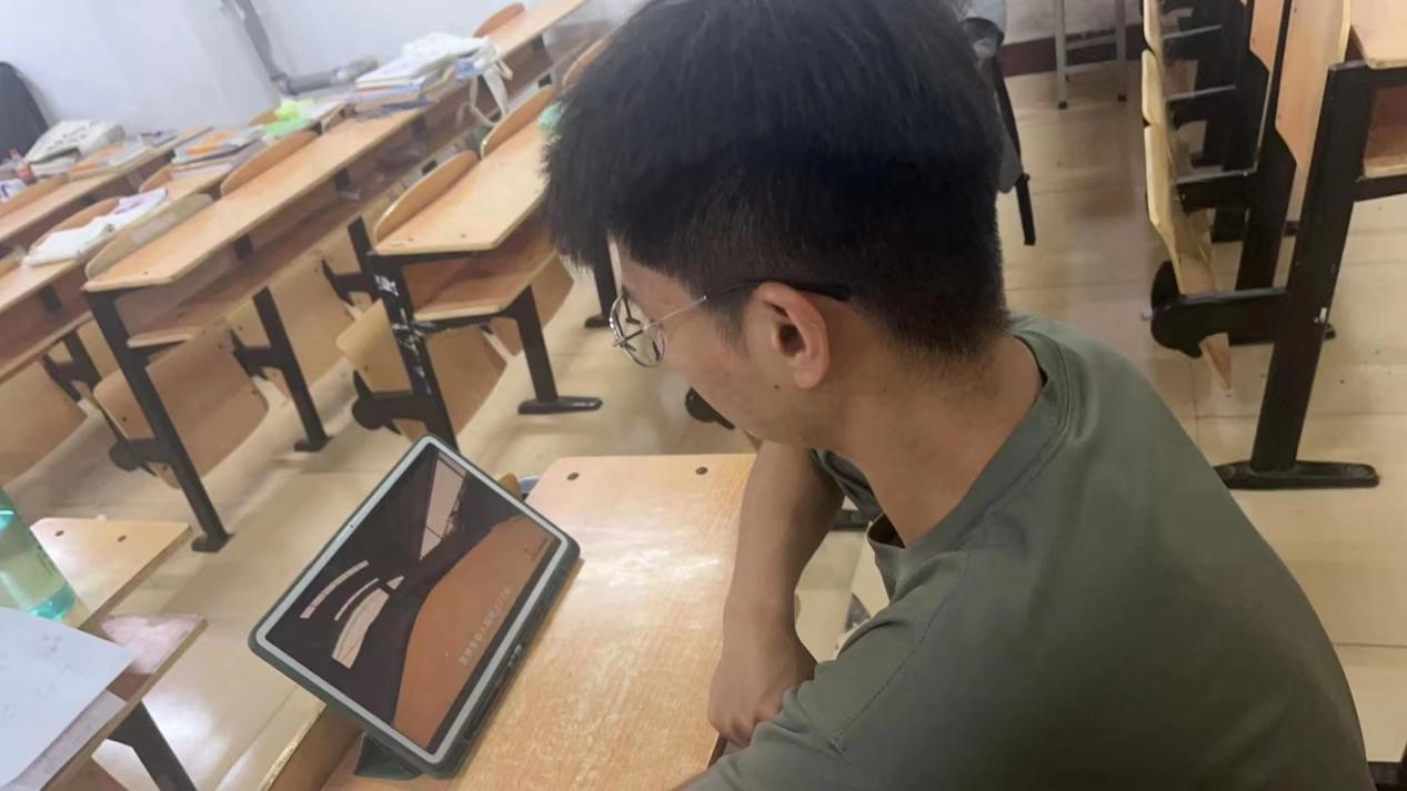 图片4.jpg 图片4.jpg