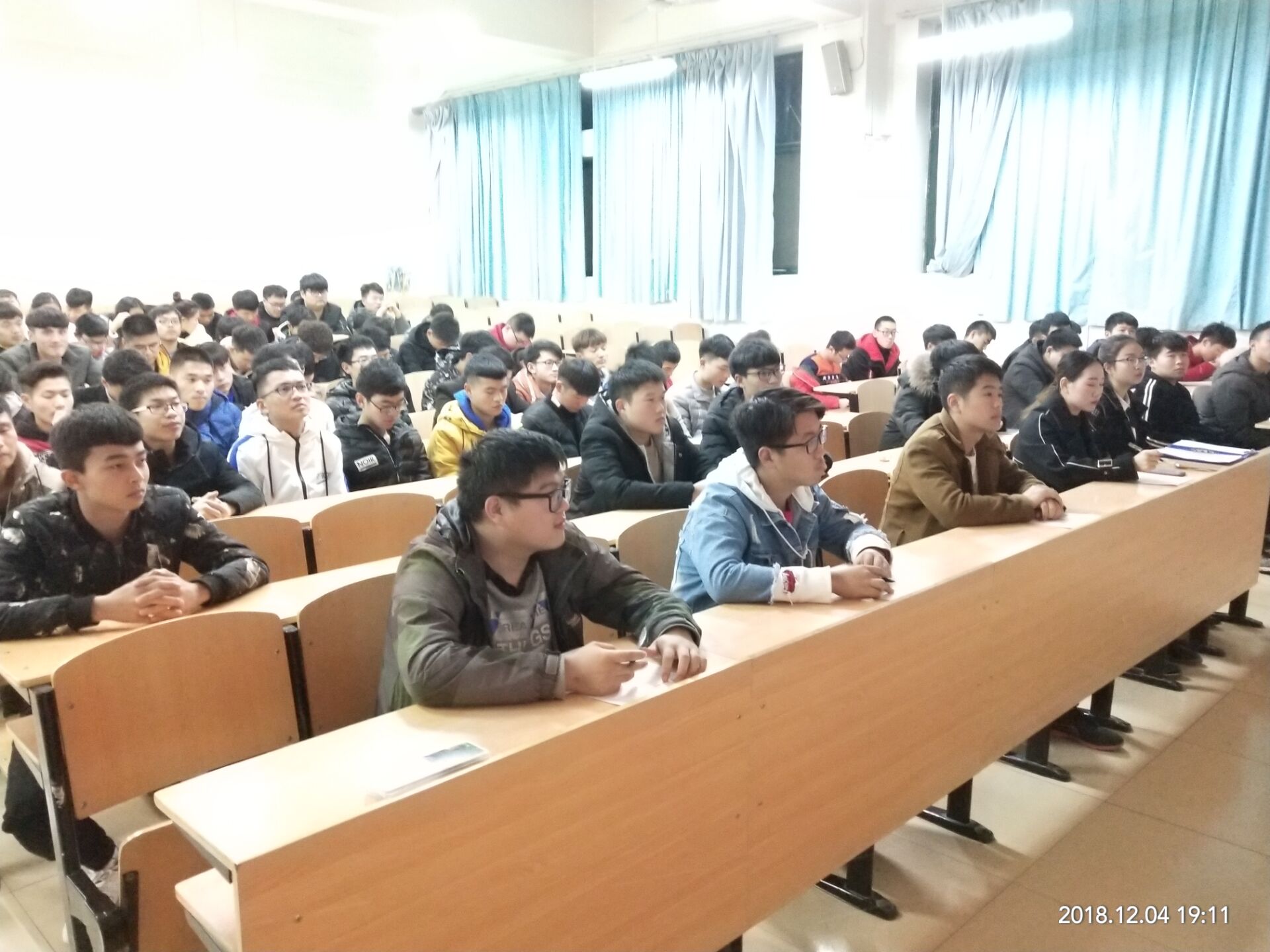 TIM图片20181204221301.jpg TIM图片20181204221301.jpg