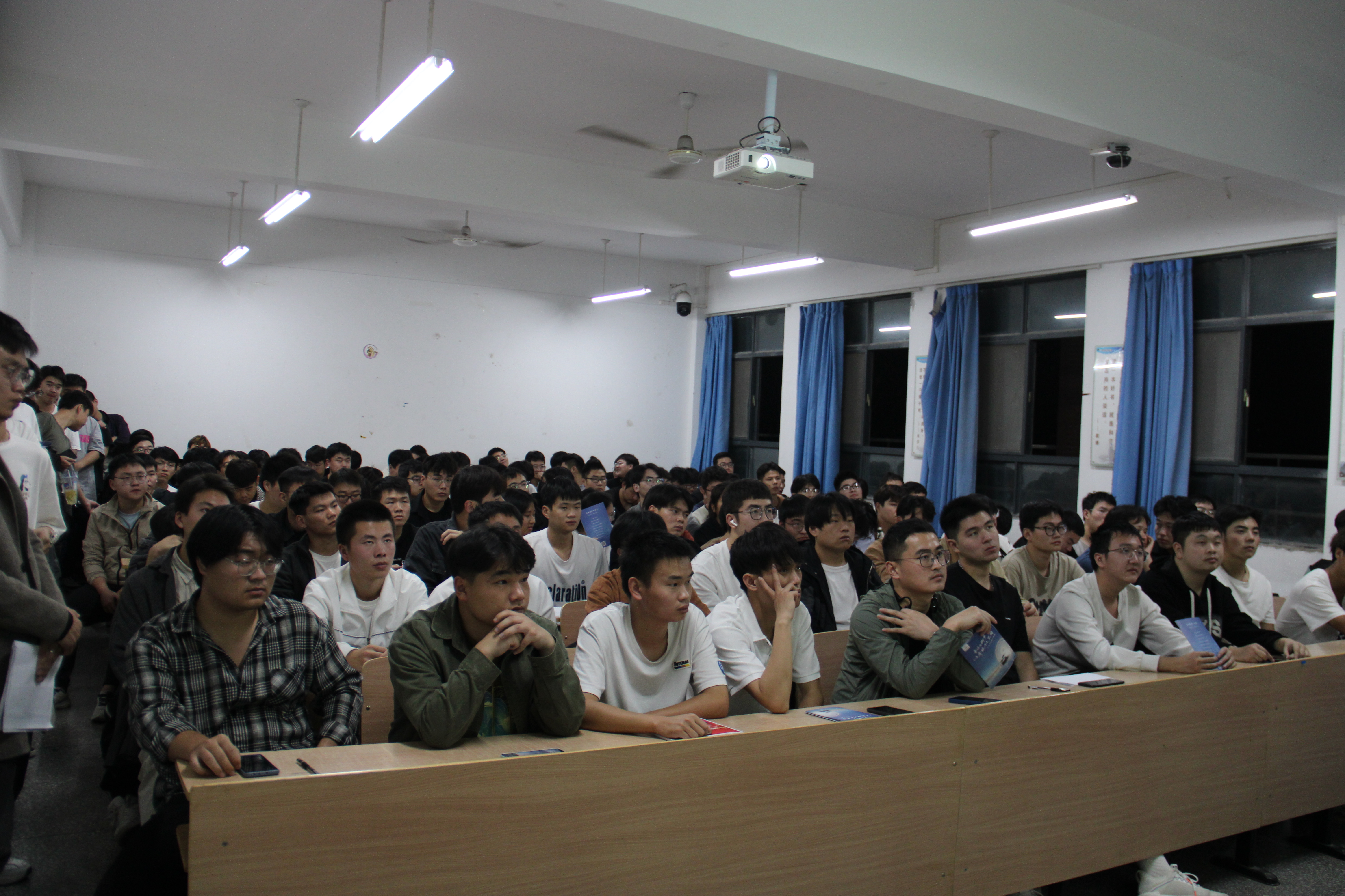 微信图片_20231101194822.jpg 微信图片_20231101194822.jpg